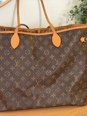 Louis Vuitton Neverfull GM Monogram Canvas Tote Bag